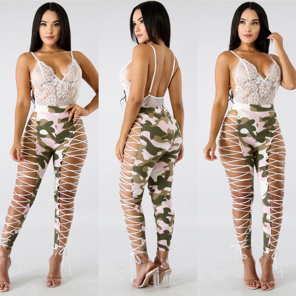 Small left-Camo Lace Up Pants